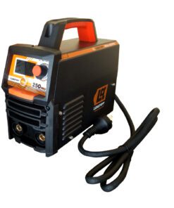 Soldadora Iron 250 + 2 escuadras magn Iron-250PRO